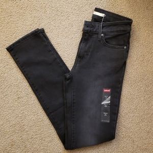 Levi's 712 Slim Fit thru Hip and Thigh, Mid Rise.